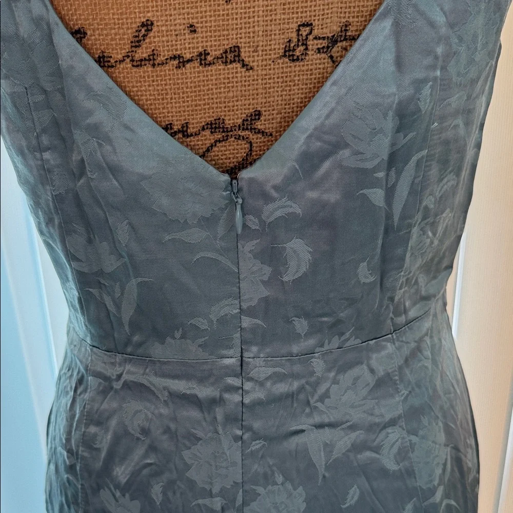 Chic Sage Green Midi Dress - Picture 6 of 7